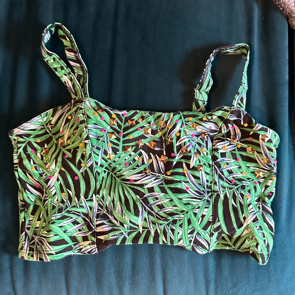 Floral, studded crop top